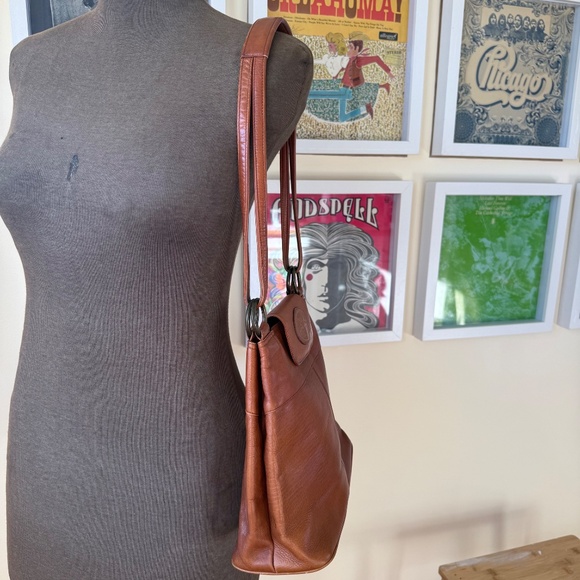 Beautiful Vintage 90s Rich cognac leather shoulder bag - Picture 6 of 11